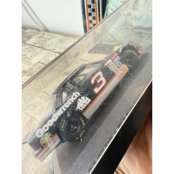 1990 Racing Champions 1/64 #3 Goodwrench - Dale Earnhardt - Picture 6 of 10